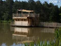 photo de Jolie cabane sur l'eau en Dordogne - Périgord
